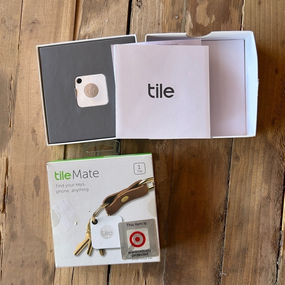 Tile Mate Key Finder in White